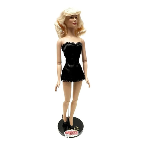 Brenda Starr Fashion Doll Reporter 16 inch Blonde Black Corset Box Effanbee 2004 - Picture 4 of 16
